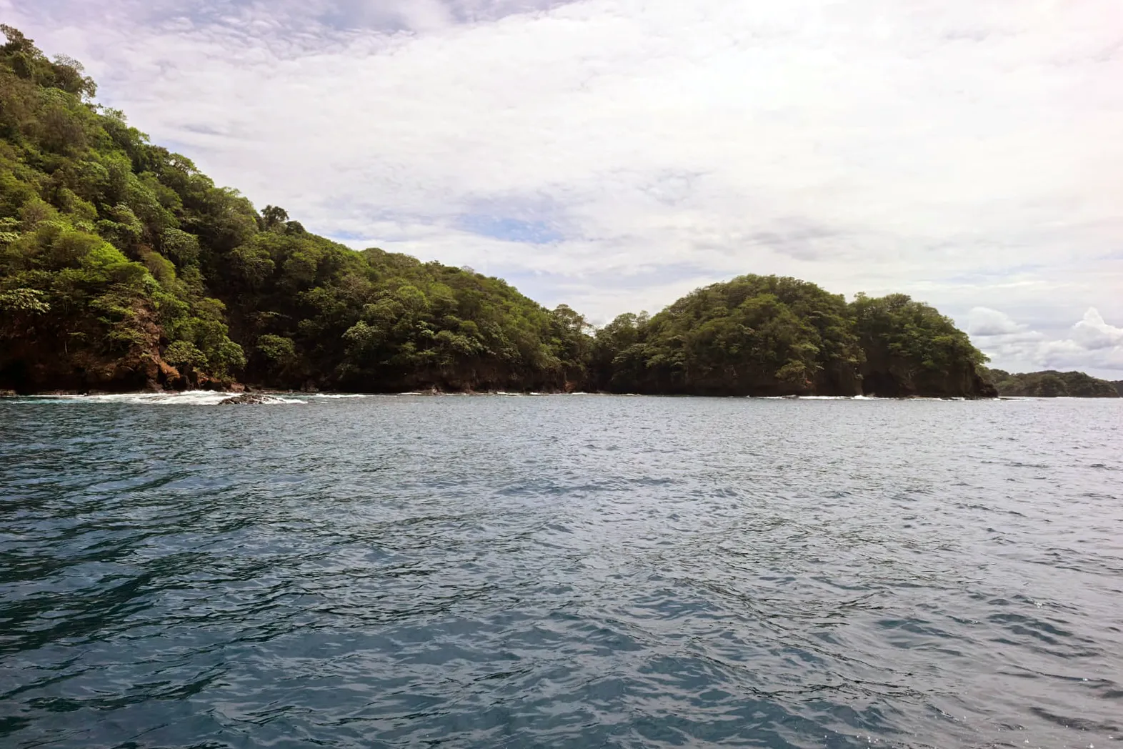 Sheltered coastline and beach in the Gulf of Papagayo